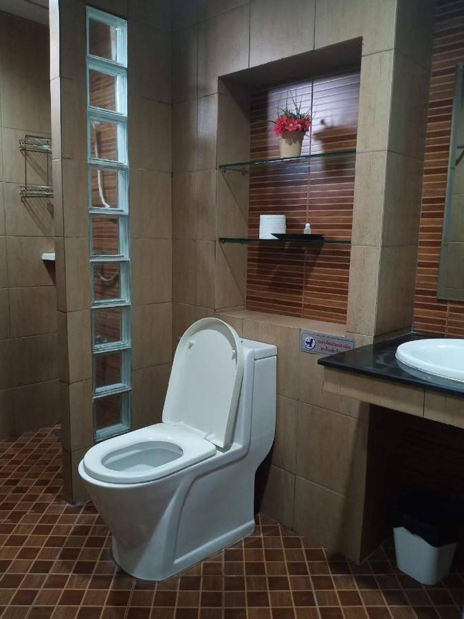 Apartamento โสดาอพาร์ทเม้นท์​ Ban Lam Phak Kut Exterior foto