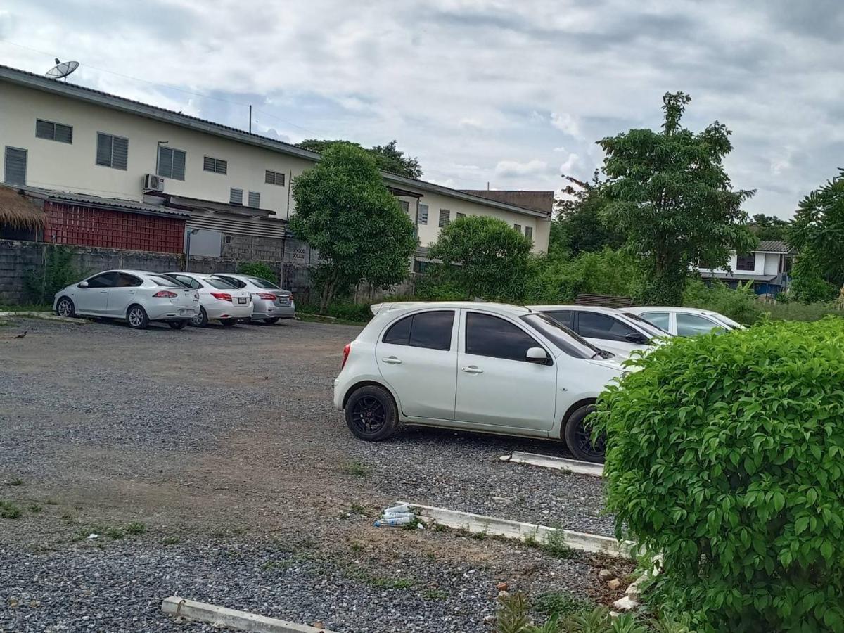 Apartamento โสดาอพาร์ทเม้นท์​ Ban Lam Phak Kut Exterior foto